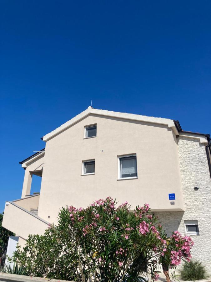 Apartman Hmelina ヴーシ エクステリア 写真
